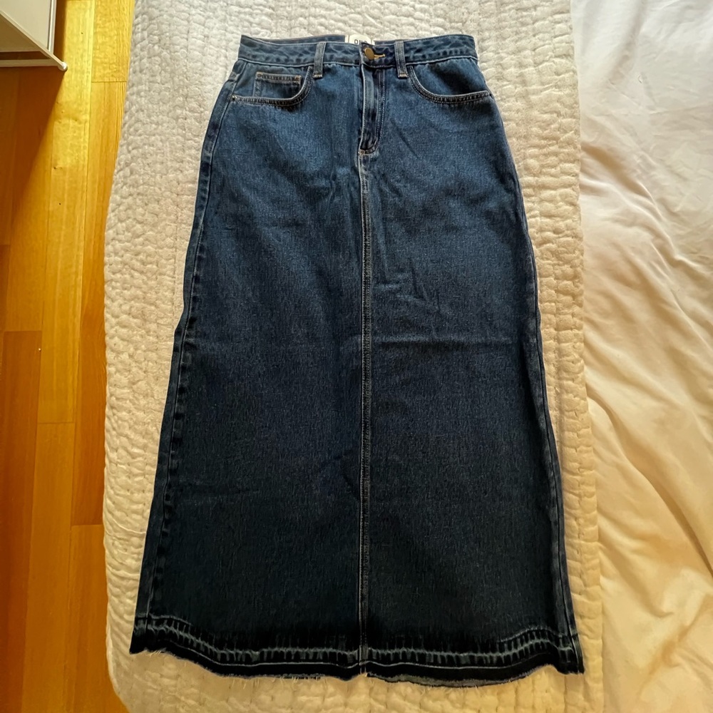 BDG Dark Blue Denim Maxi Skirt with Contrast Stitching